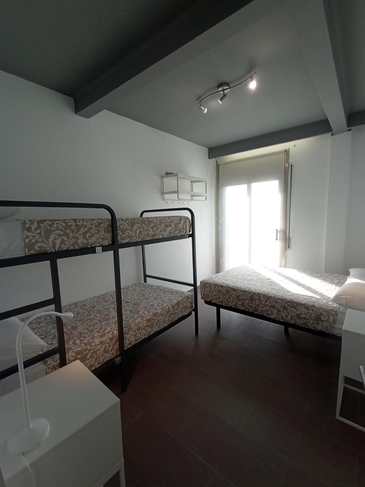 Plaza Universitat Private Rooms - Barcelona — Fotos 1